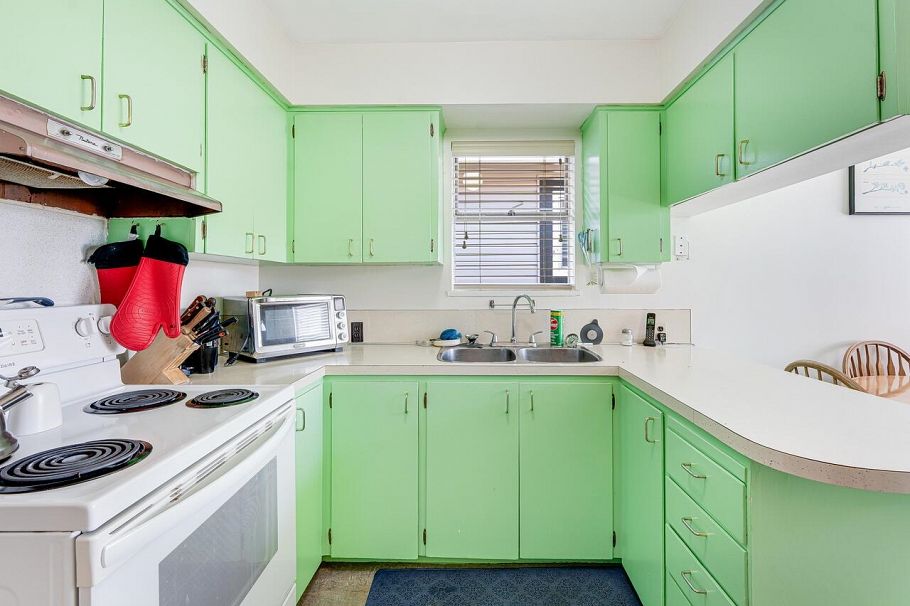 1066 E 63rd Avenue Vancouver, BC - 15