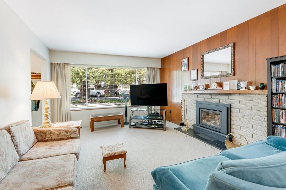 1066 E 63rd Avenue Vancouver, BC - 20