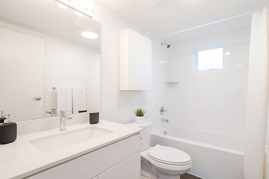 104 8690 Montcalm Street Vancouver, BC - 18