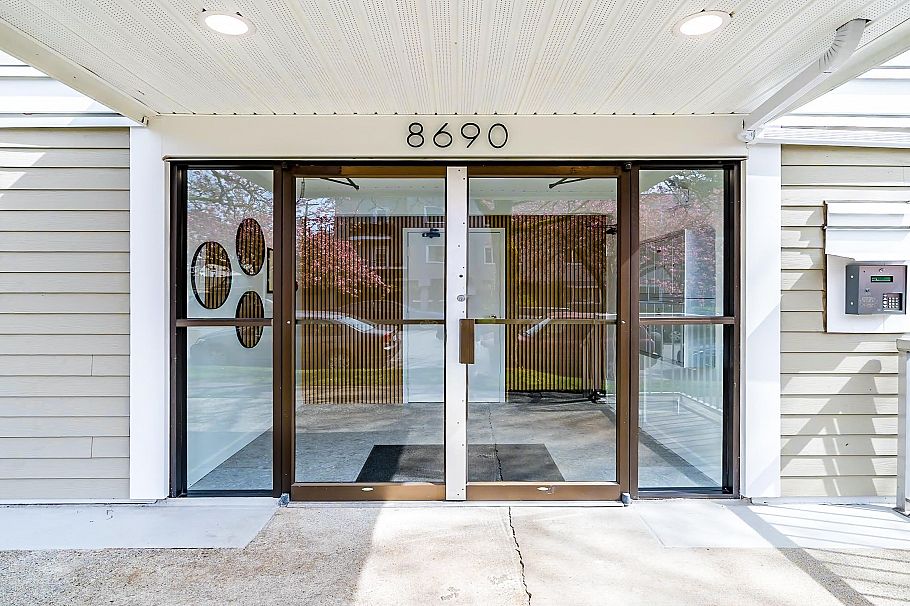 104 8690 Montcalm Street Vancouver, BC - 23