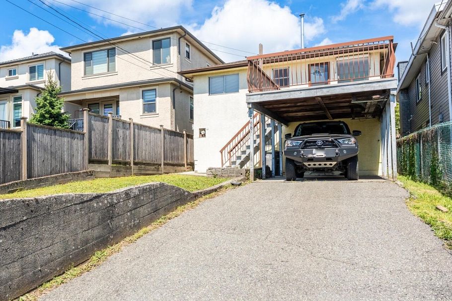 1066 E 63rd Avenue Vancouver, BC - 6