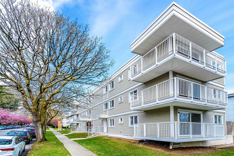 104 8690 Montcalm Street Vancouver, BC - 24