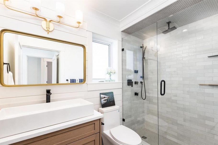 2047 E 51 Avenue Vancouver, BC - 20