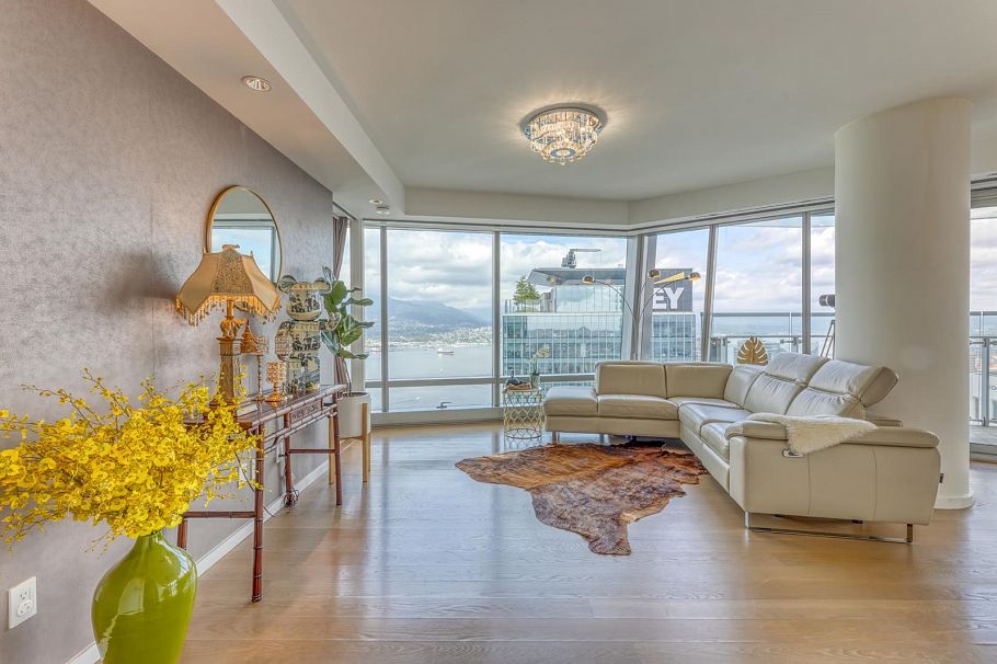 5606 1151 W Georgia Street Vancouver, BC - 2