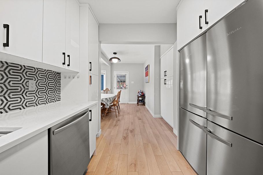 3099 W 6th Avenue Vancouver, BC - 15