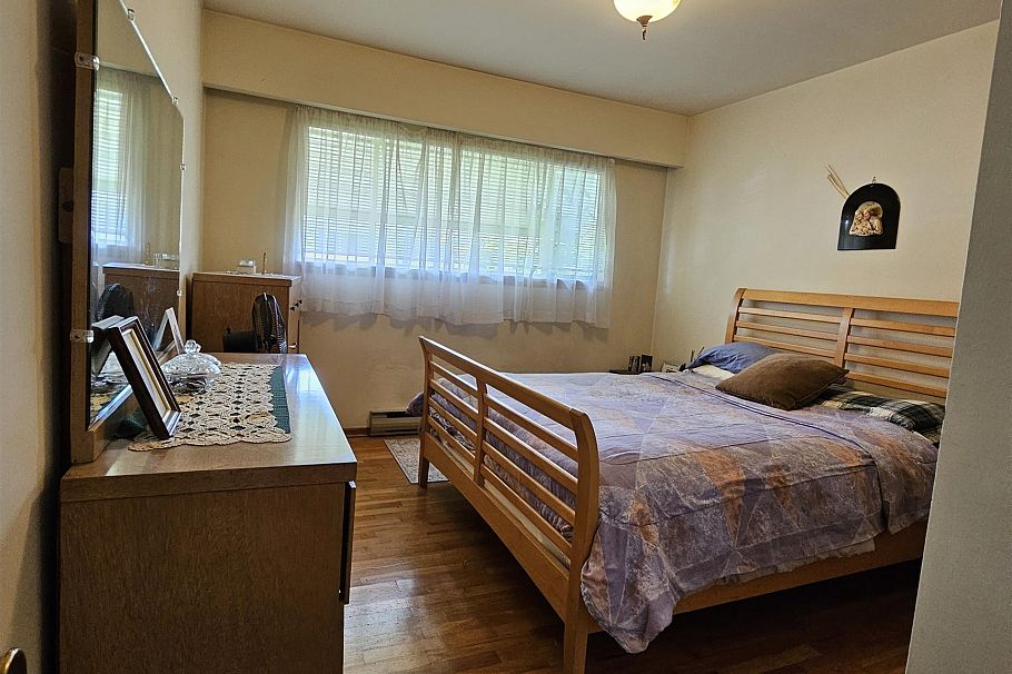 3625 E 24th Avenue Vancouver, BC - 11