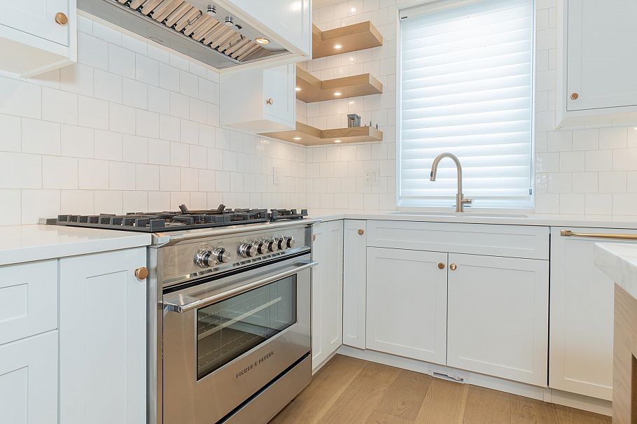 2047 E 51 Avenue Vancouver, BC - 12