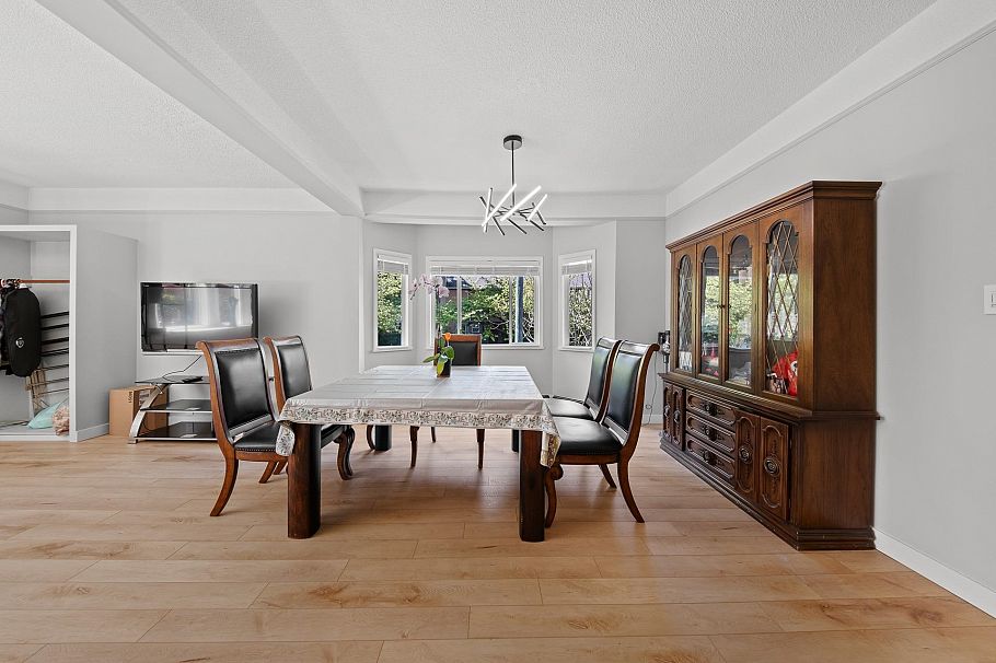 3099 W 6th Avenue Vancouver, BC - 10