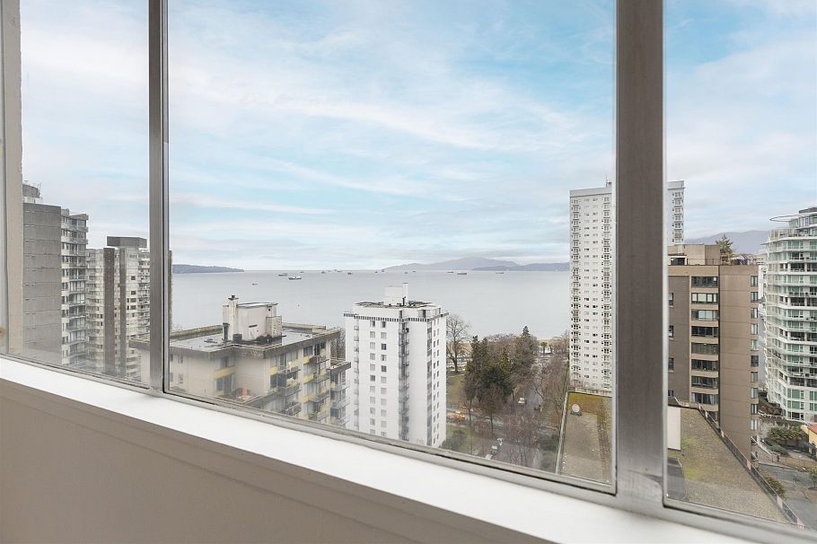 1701 1251 Cardero Street Downtown, BC - 2