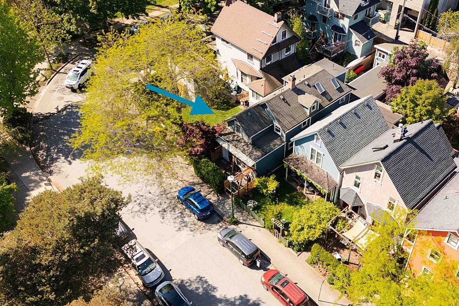 2 709 Keefer Street Vancouver, BC - 3