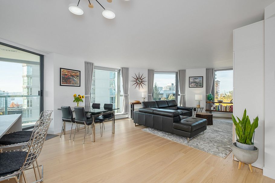 502 120 W 2nd Street North Vancouver, BC - 1