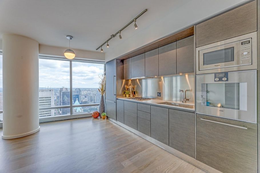 5601 1151 W Georgia Street Vancouver, BC - 5