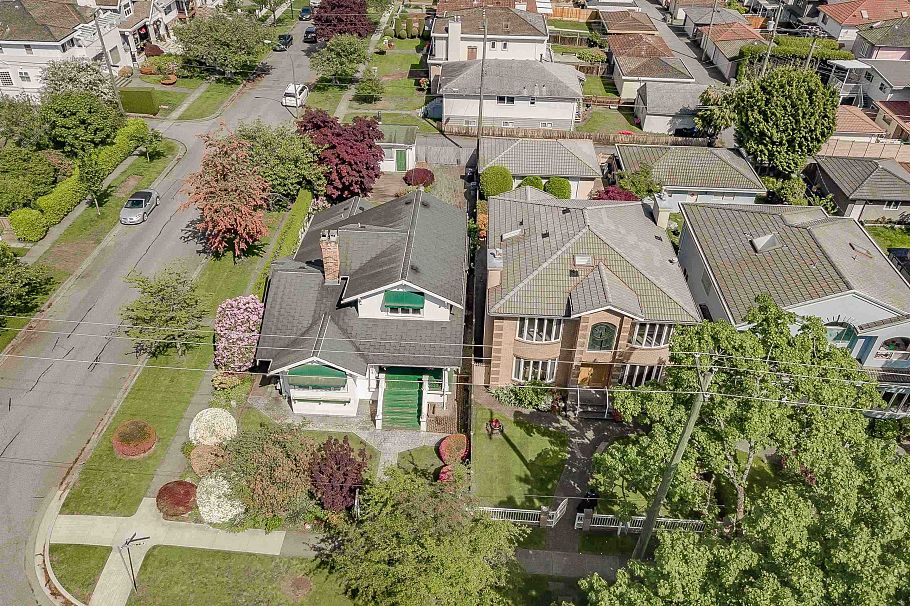 7708 Heather Street Vancouver, BC - 31