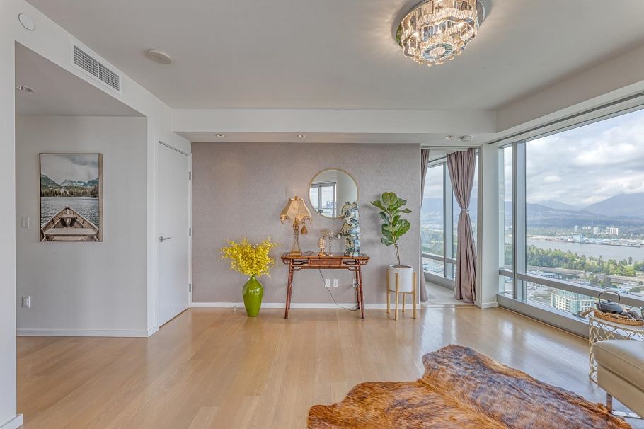 5606 1151 W Georgia Street Vancouver, BC - 4