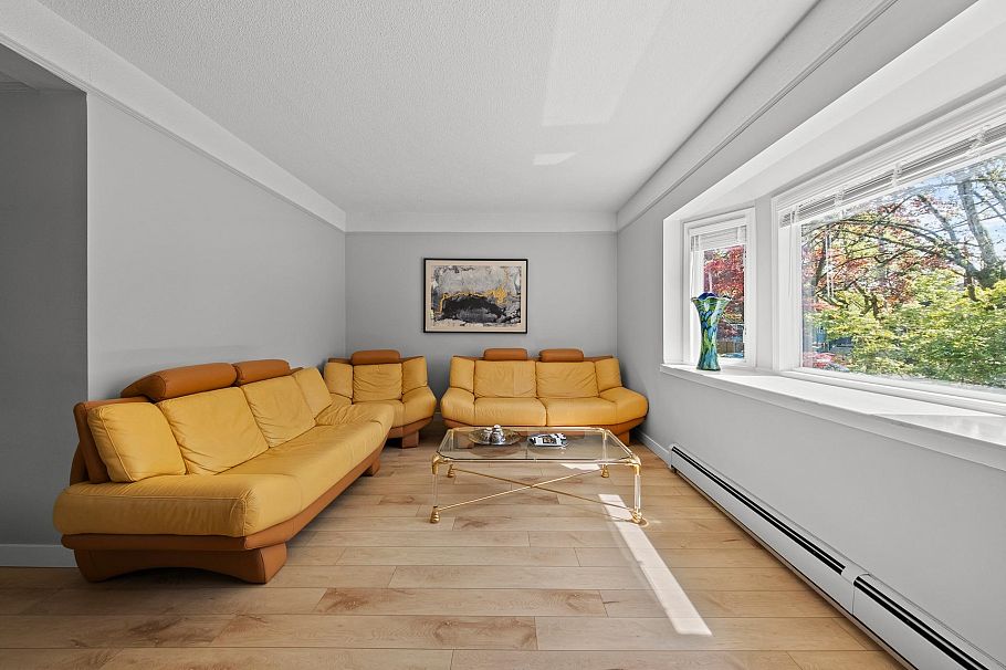 3099 W 6th Avenue Vancouver, BC - 5