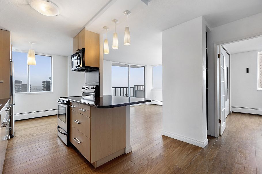 1701 1251 Cardero Street Downtown, BC - 16