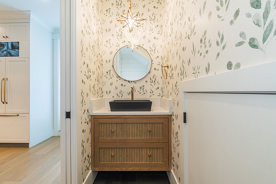 2047 E 51 Avenue Vancouver, BC - 15