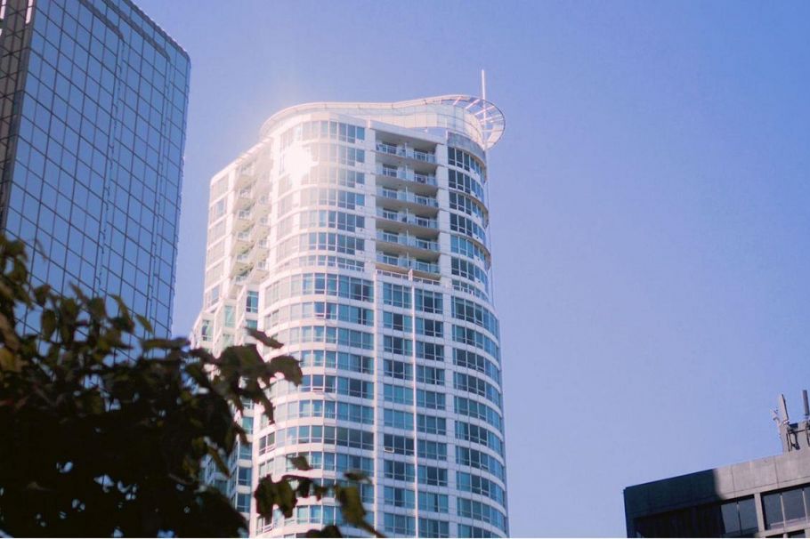 1502 1128 W Hastings Street Vancouver, BC - 2