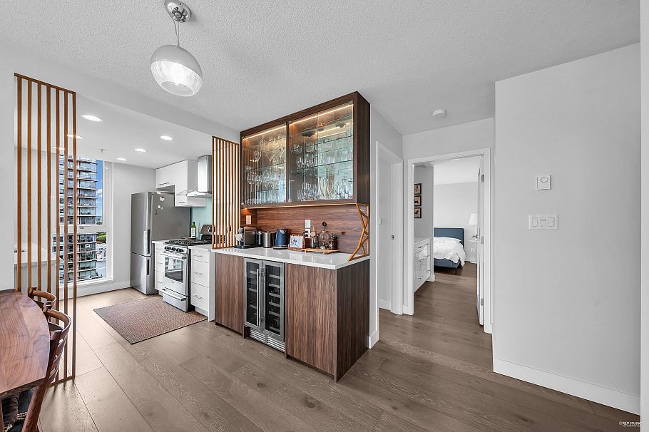 1802 1408 Strathmore Mews Vancouver, BC - 11