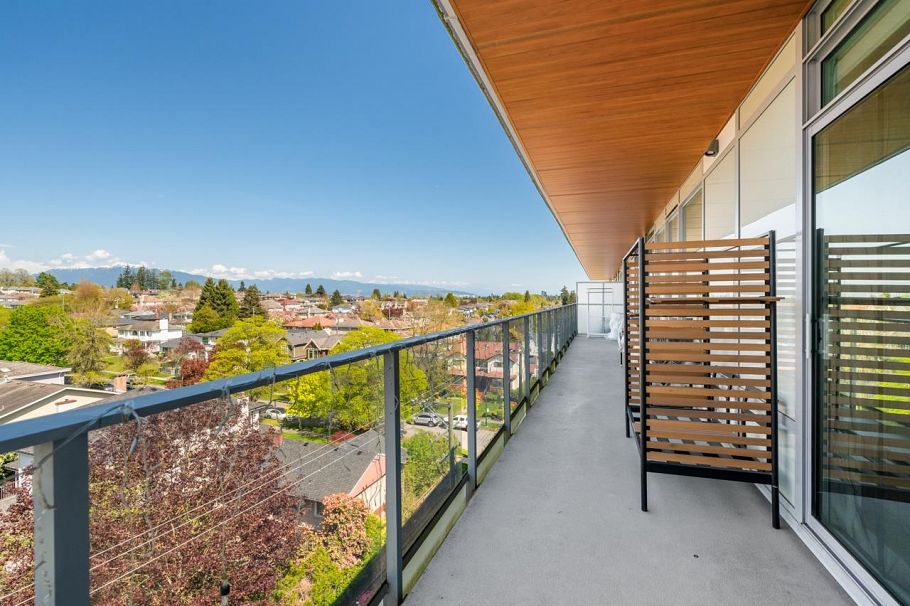 603 5693 Elizabeth Street Vancouver, BC - 5