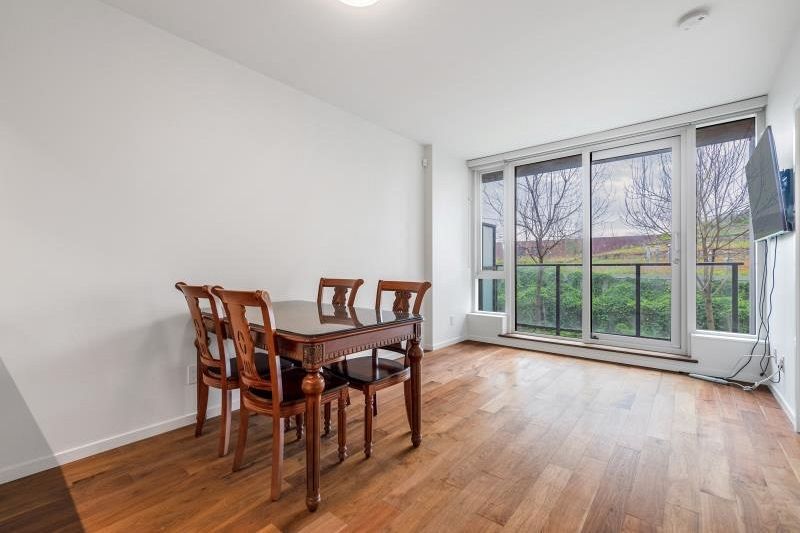 612 8488 Cornish Street Vancouver, BC - 3