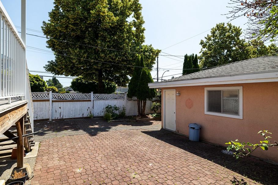 108 W 46 Avenue Vancouver, BC - 19