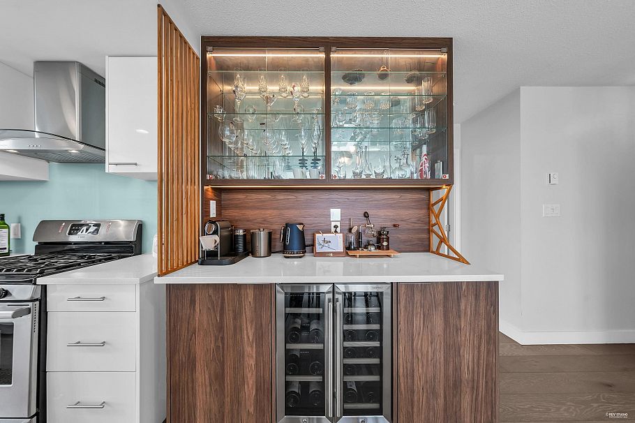 1802 1408 Strathmore Mews Vancouver, BC - 10