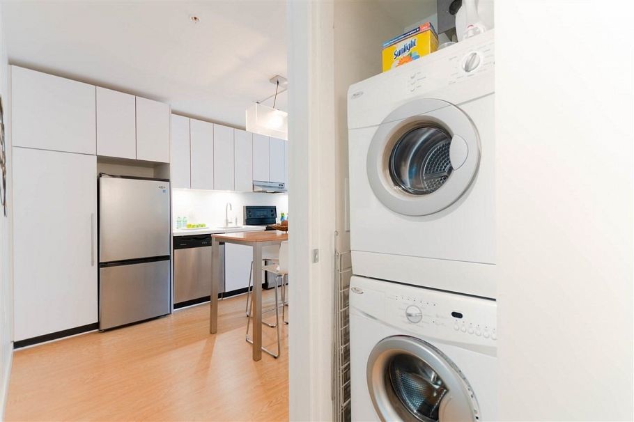 202 370 Carrall Street Vancouver, BC - 17