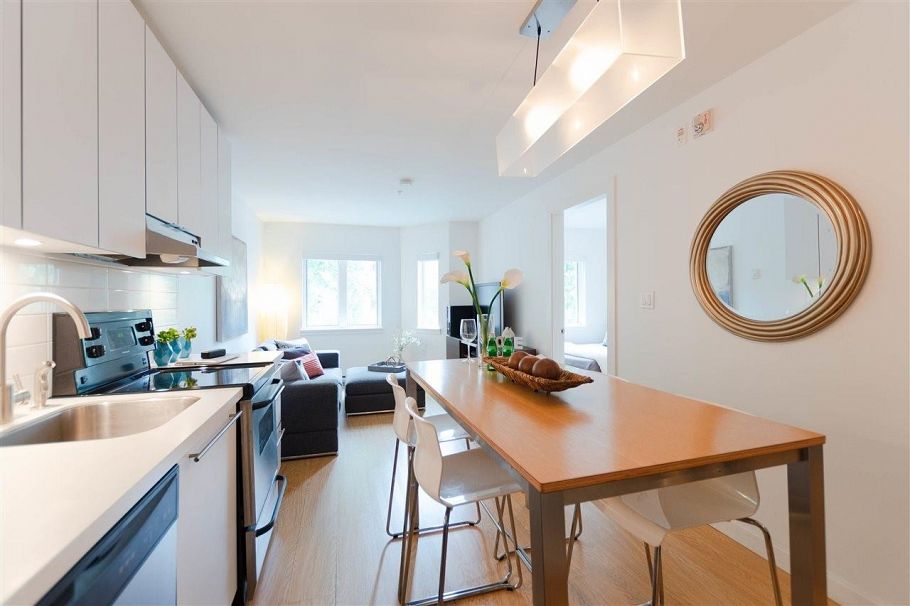 202 370 Carrall Street Vancouver, BC - 9