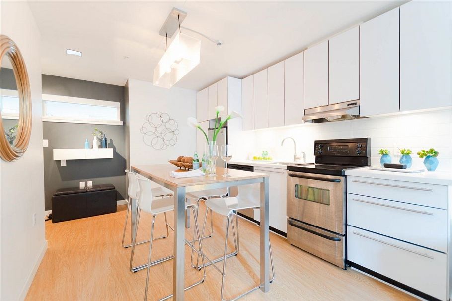 202 370 Carrall Street Vancouver, BC - 6