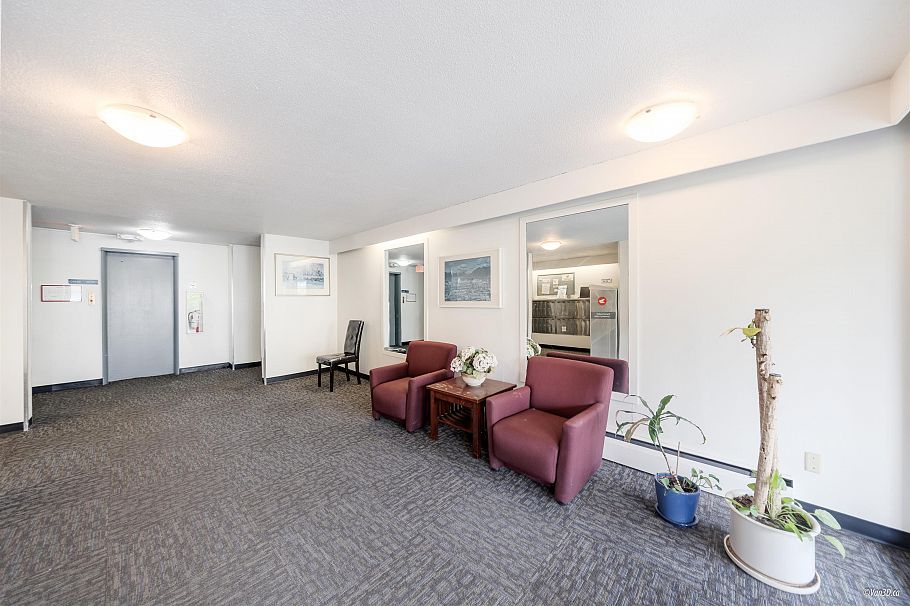 116 36 E 14th Avenue Vancouver, BC - 22