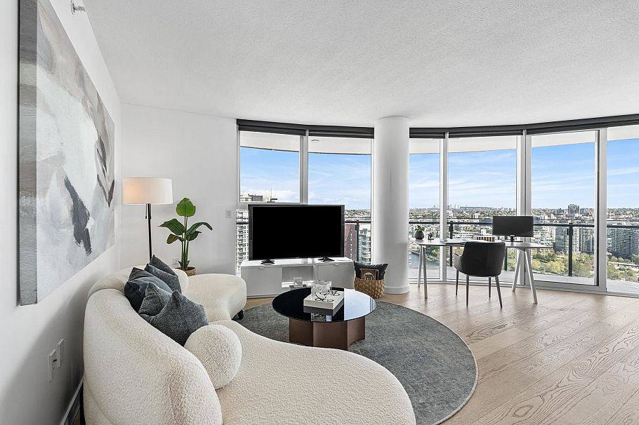 2717 89 Nelson Street Vancouver, BC - 3