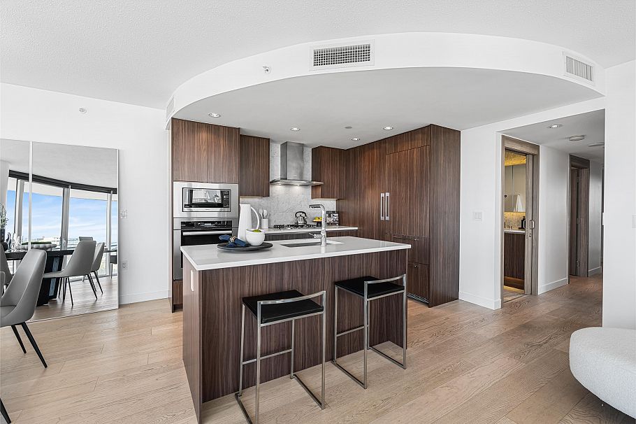 2717 89 Nelson Street Vancouver, BC - 10