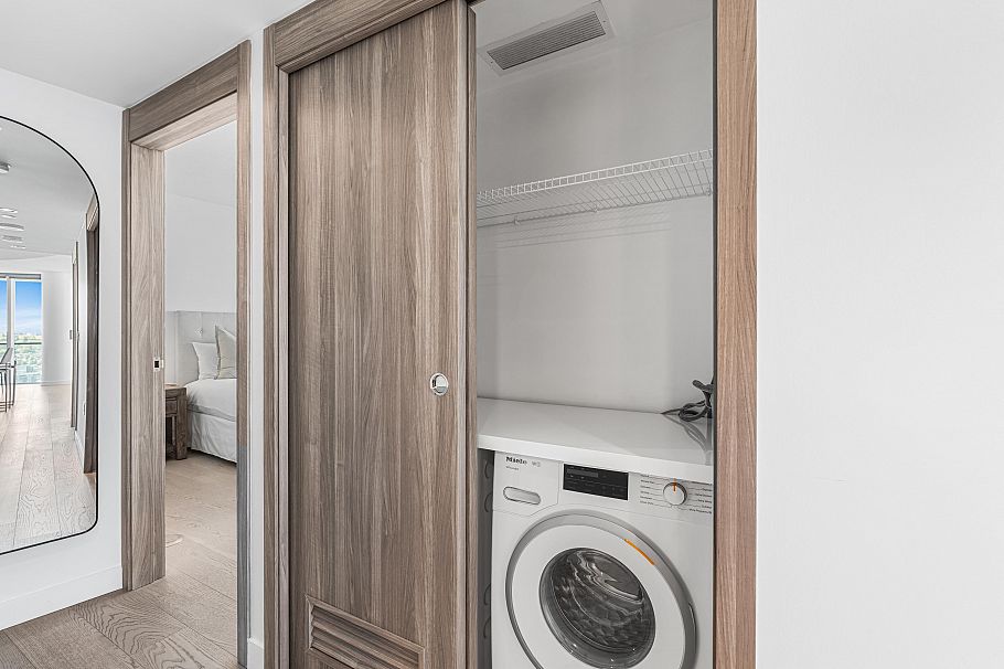 2717 89 Nelson Street Vancouver, BC - 22