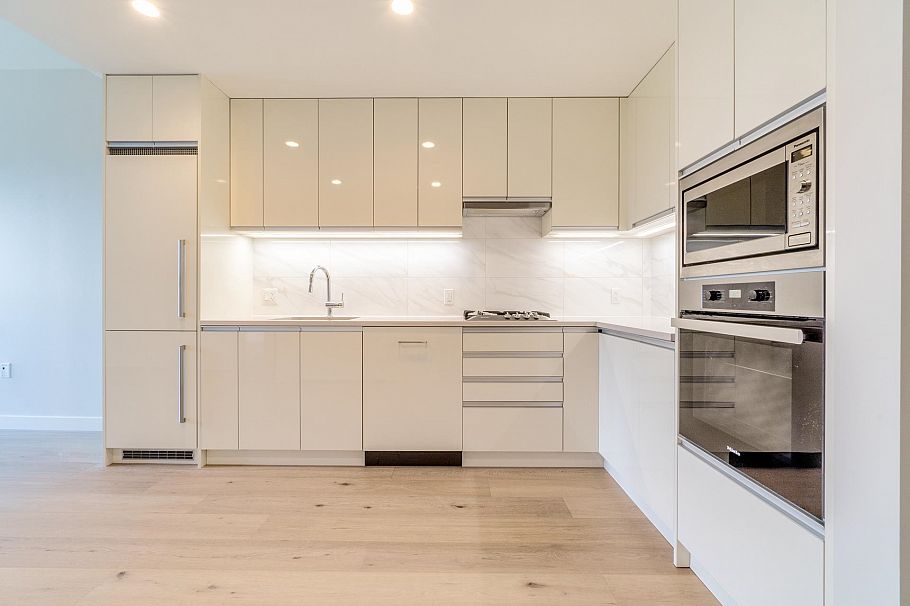 208 528 W King Edward Avenue Vancouver, BC - 1