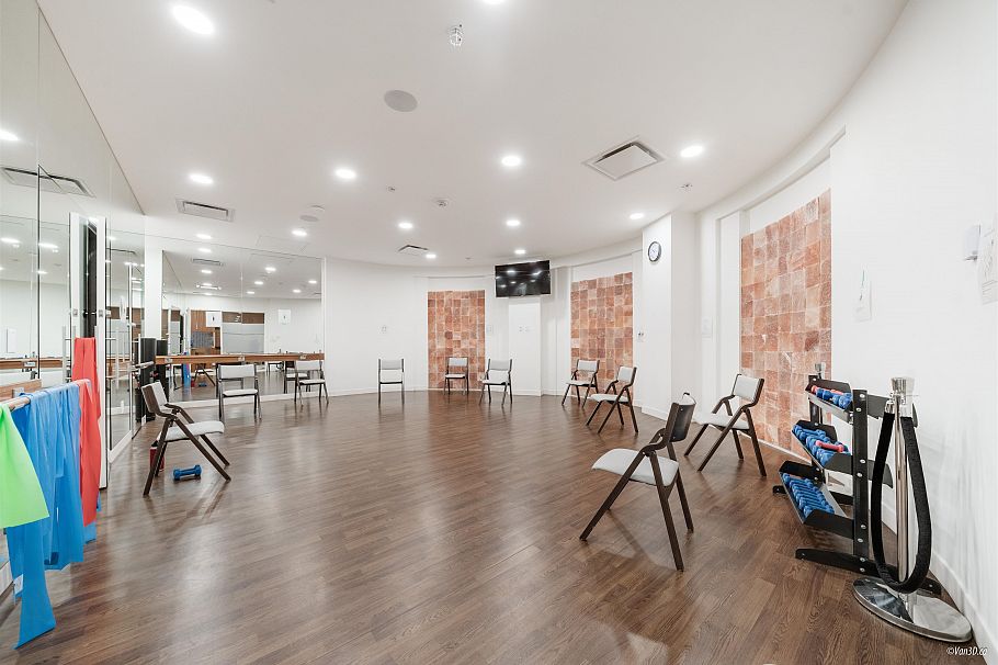 433 438 W King Edward Avenue Vancouver, BC - 10