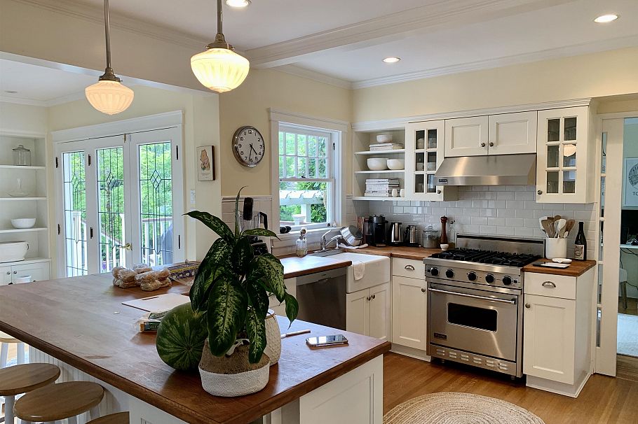 3250 W 35th Avenue Vancouver, BC - 5