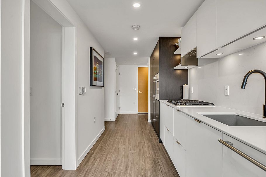 604 210 E 5th Avenue Vancouver, BC - 7