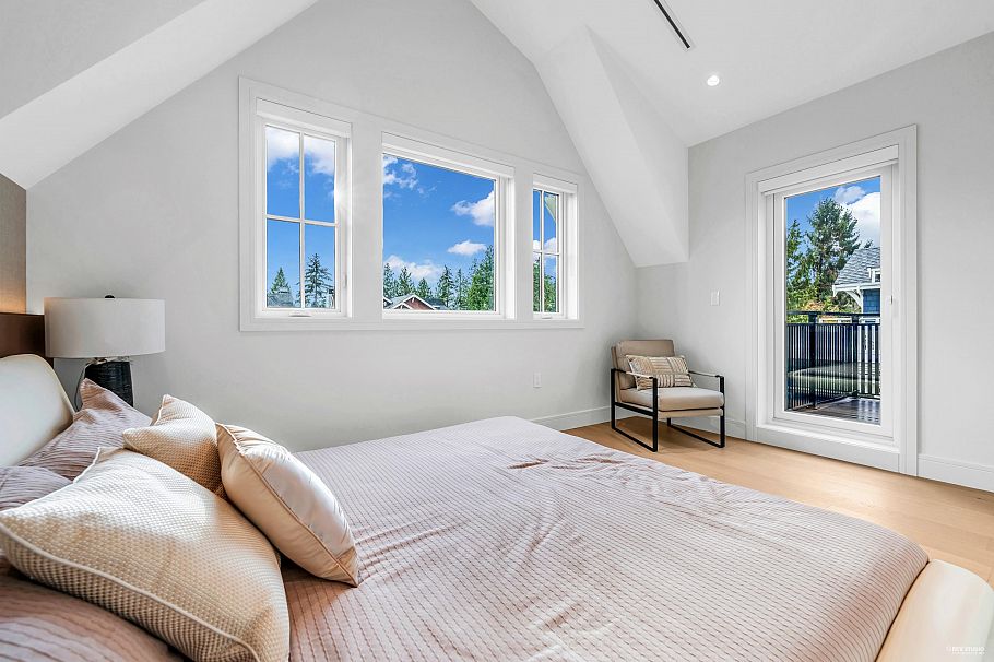 3852 W 50th Avenue Vancouver, BC - 37