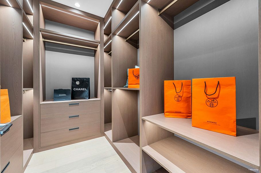 3852 W 50th Avenue Vancouver, BC - 28