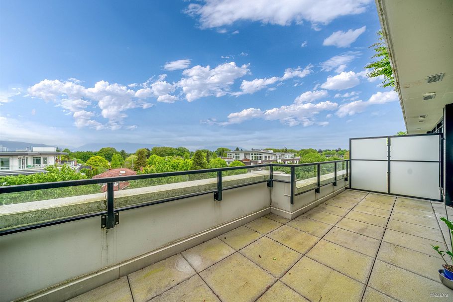 433 438 W King Edward Avenue Vancouver, BC - 25