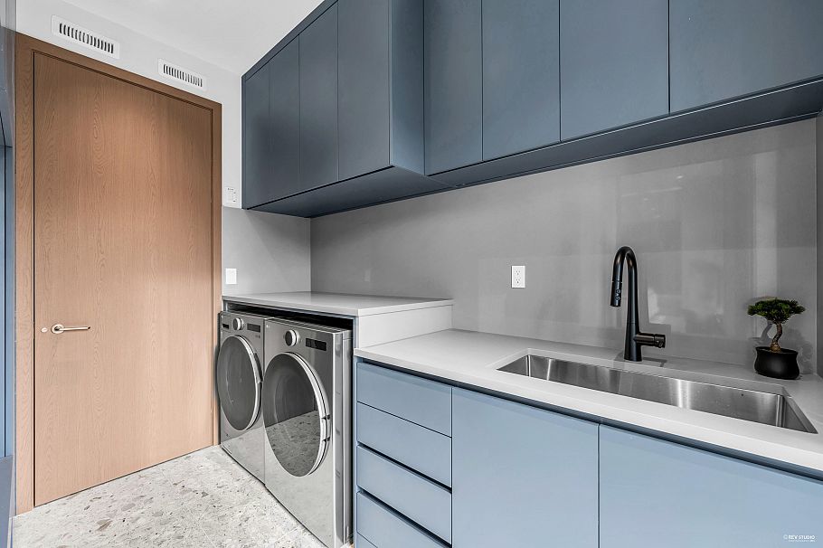 3852 W 50th Avenue Vancouver, BC - 16