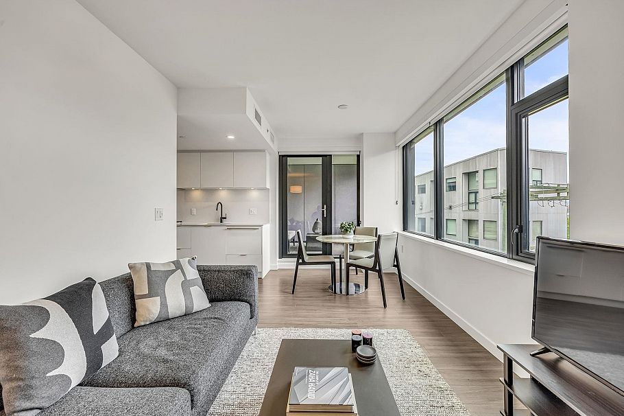 604 210 E 5th Avenue Vancouver, BC - 1