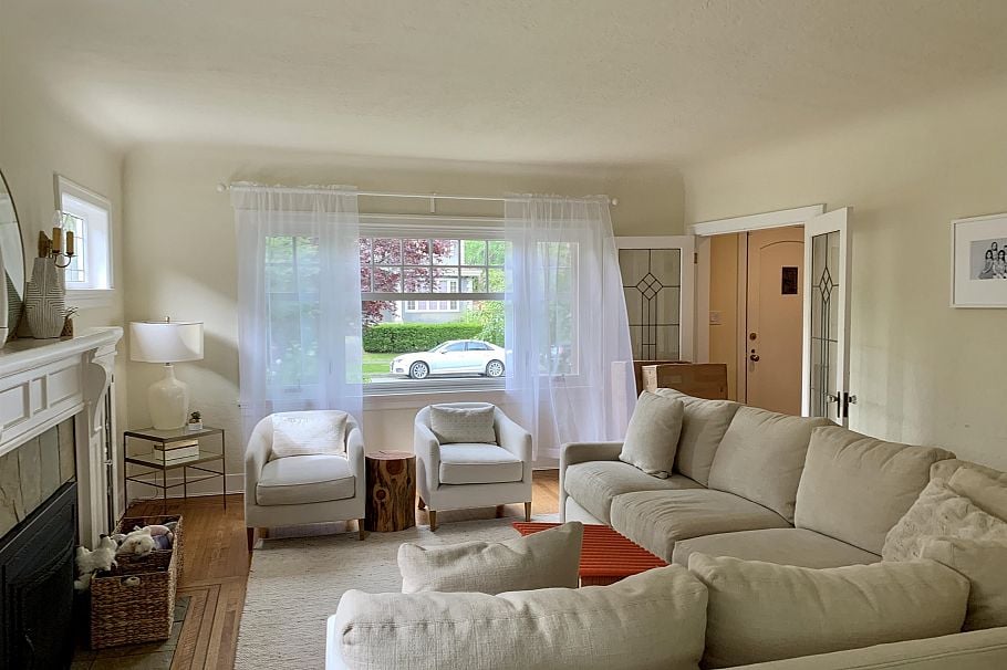 3250 W 35th Avenue Vancouver, BC - 3