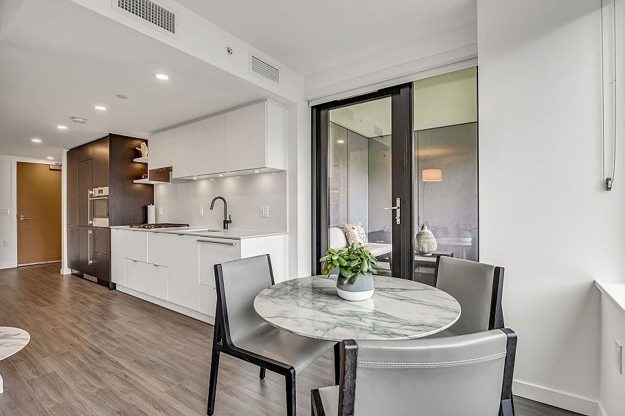 604 210 E 5th Avenue Vancouver, BC - 11