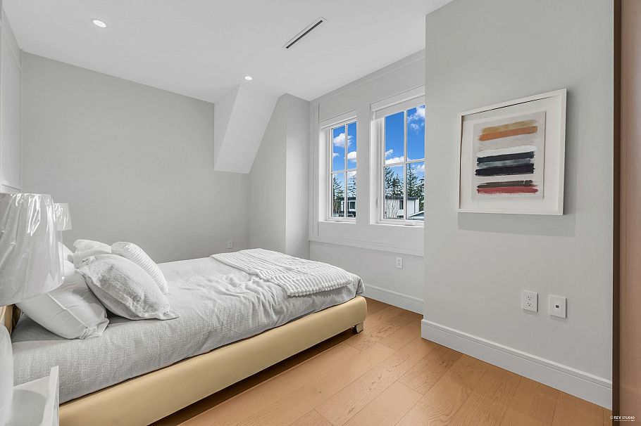 3852 W 50th Avenue Vancouver, BC - 34