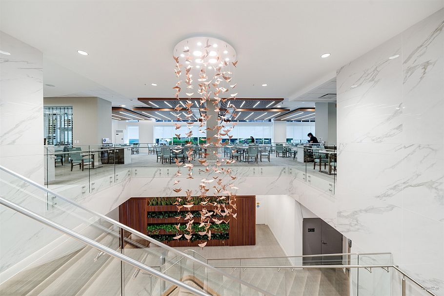 433 438 W King Edward Avenue Vancouver, BC - 3