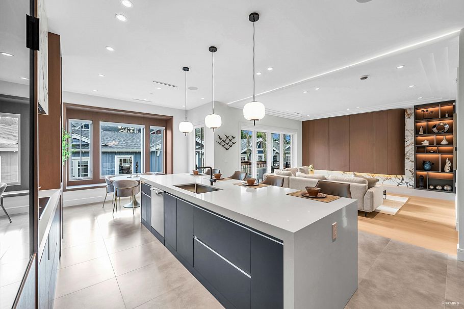 3852 W 50th Avenue Vancouver, BC - 13