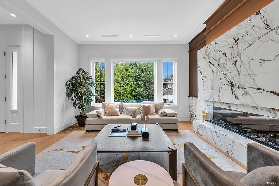 3852 W 50th Avenue Vancouver, BC - 8