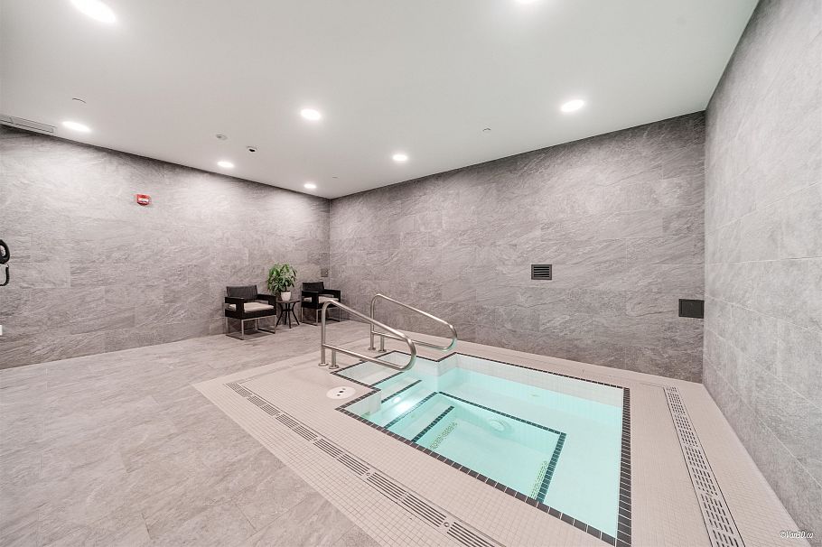 433 438 W King Edward Avenue Vancouver, BC - 27